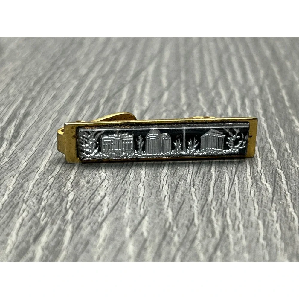 Vtg Gold Tone Tie Clip Washington DC Reverse Carved Glass Mens Jewelry